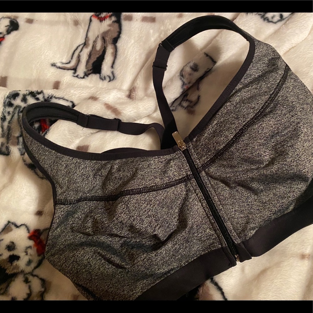 Victoria Secret’s VSX Black & Gray Sports Bra